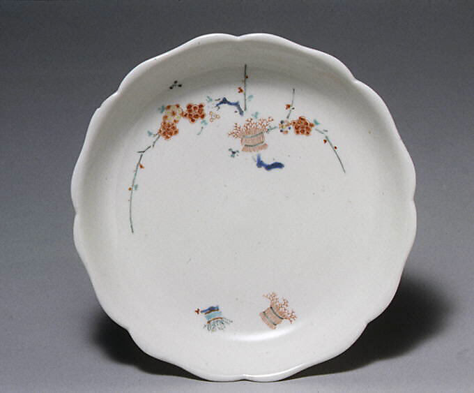 Saucer, Hard-paste porcelain, Japanese, for European market 