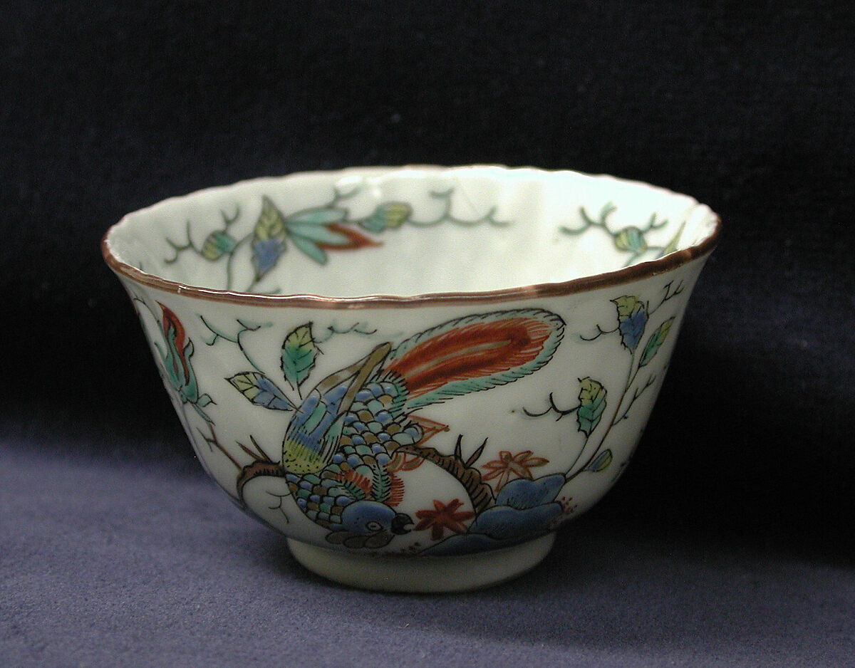Teabowl and saucer, Hard-paste porcelain, Chinese with Dutch decoration, for European market 
