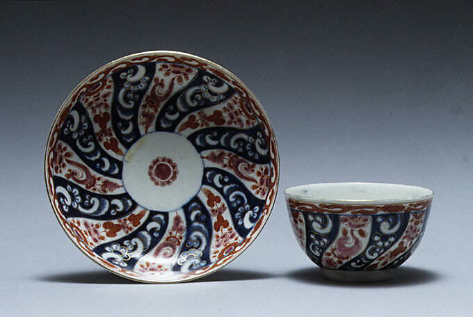 Teabowl and saucer, Worcester factory (British, 1751–2008), Soft-paste porcelain, British, Worcester 