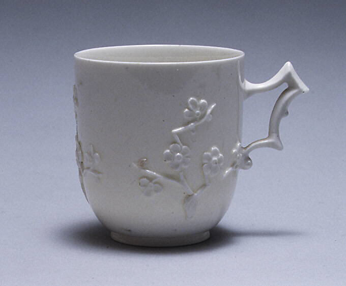 Cup and saucer, Capodimonte Porcelain Manufactory (Italian, 1740/43–1759), Soft-paste porcelain, Italian, Naples 