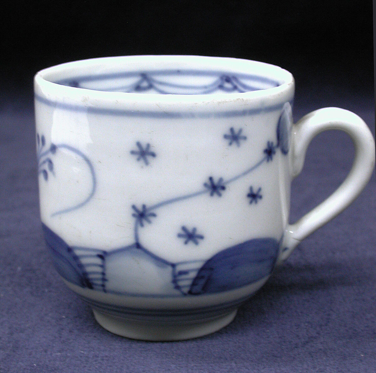 Cup and saucer (assembled), Giesshübel, Hard-paste porcelain, Bohemian 