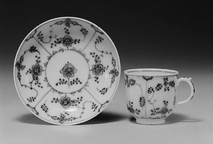 Cup and saucer, Zurich Pottery and Porcelain Factory (Swiss, founded 1763), Hard-paste porcelain, Swiss, Zurich 