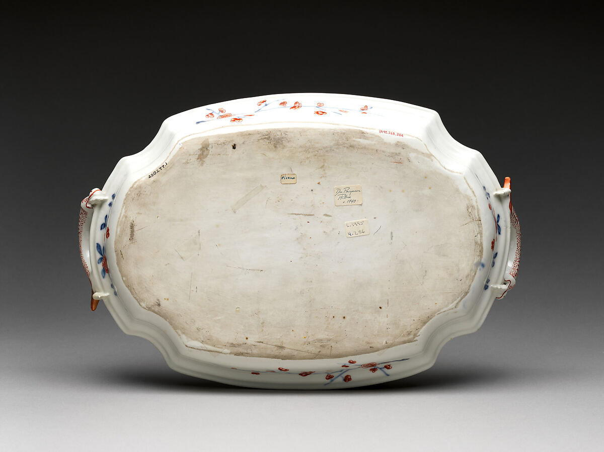 Tray with vase of flowers, Vienna, Hard-paste porcelain painted with colored enamels over transparent glaze, Austrian, Vienna