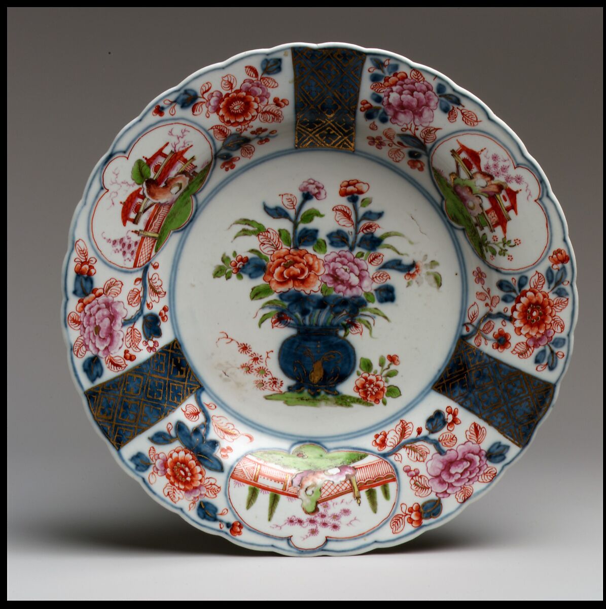 Plate, Imperial Porcelain Manufactory  (Vienna, 1744–1864), Hard-paste porcelain, Austrian, Vienna 