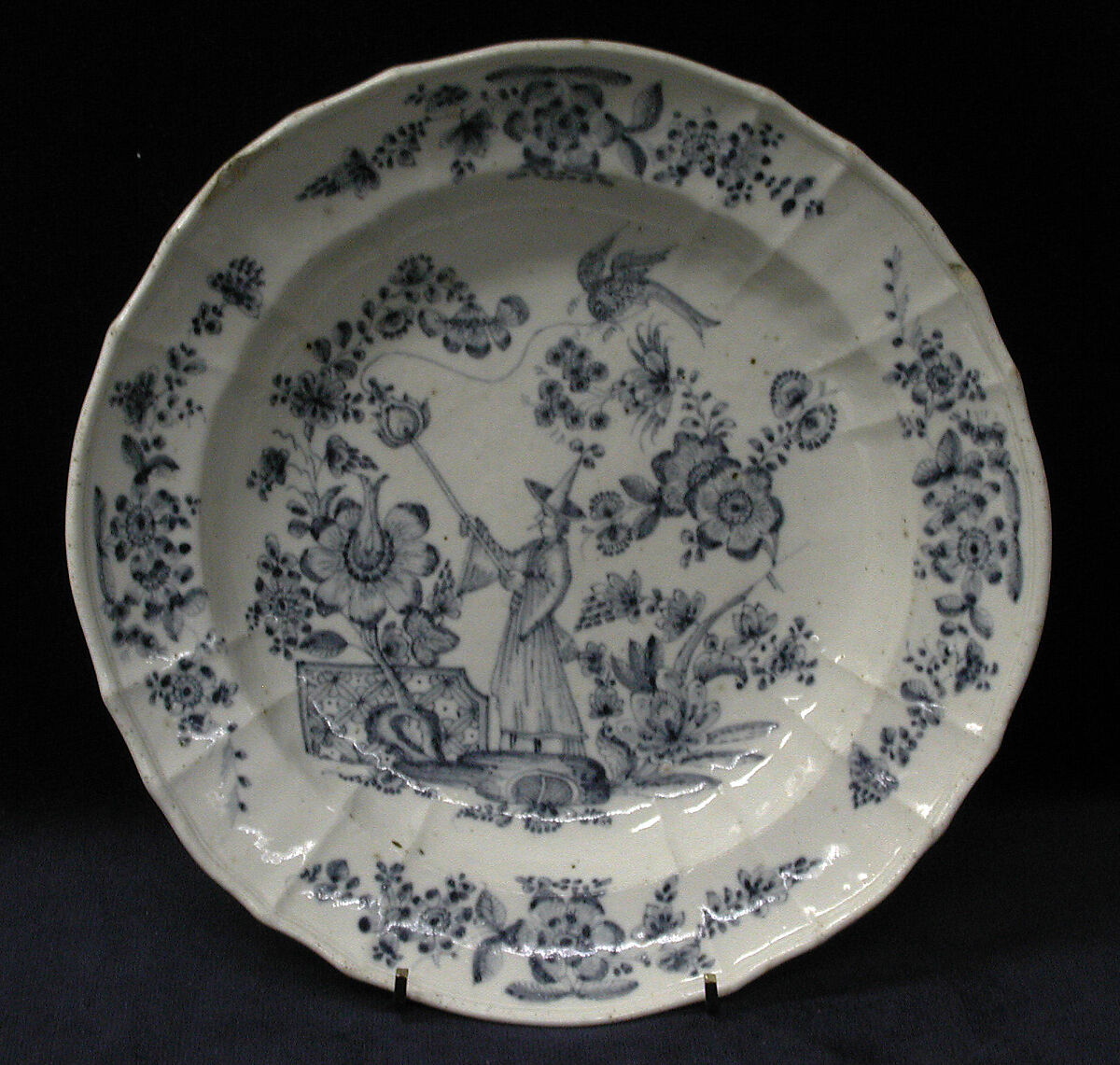 Soup plate, Wallendorf Porcelain Manufactory (German, founded 1764), Hard-paste porcelain, German, Thuringia 