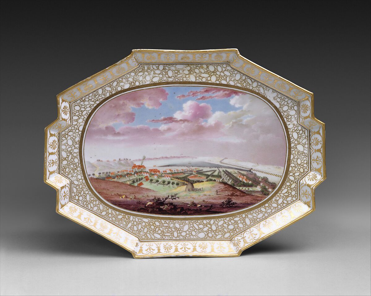 Tray, Royal Porcelain Manufactory (Danish, 1775–present), Hard-paste porcelain, Danish, Copenhagen 