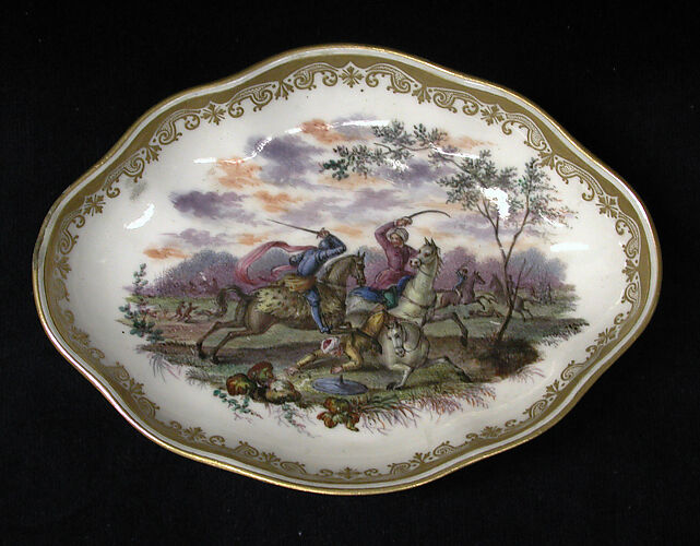 Oval tray (part of a service)