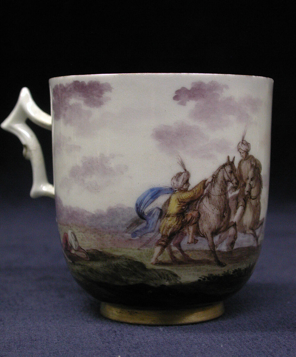 Cup (part of a service), Capodimonte Porcelain Manufactory (Italian, 1740/43–1759), Soft-paste porcelain, Italian, Naples 