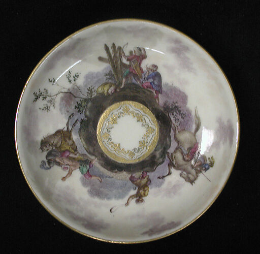 Saucer (part of a service)