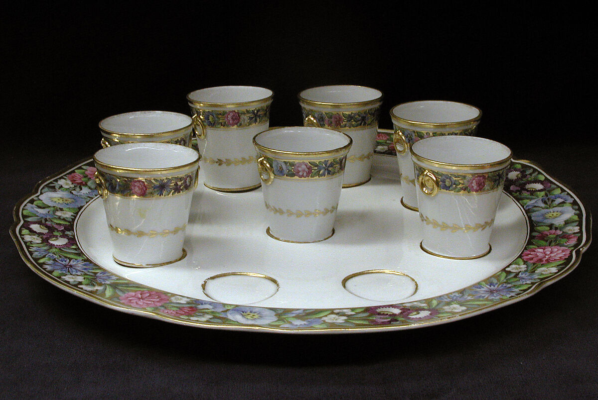 Tray, Imperial Porcelain Manufactory, St. Petersburg (Russian, 1744–present), Hard-paste porcelain, Russian, St. Petersburg