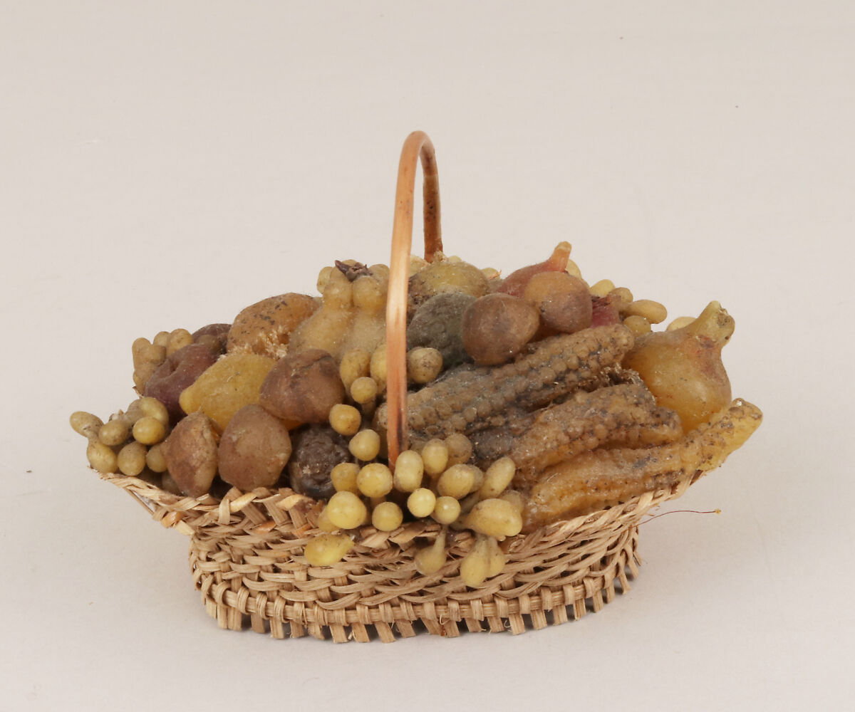 Large basket of fruit with handle, Wax, wicker, Italian, Naples