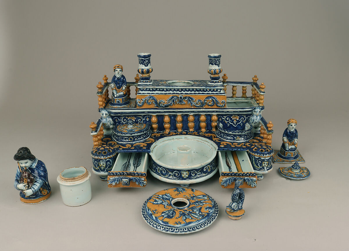 Inkstand (Écritoire), Faience (tin-glazed earthenware), French, possibly Lille