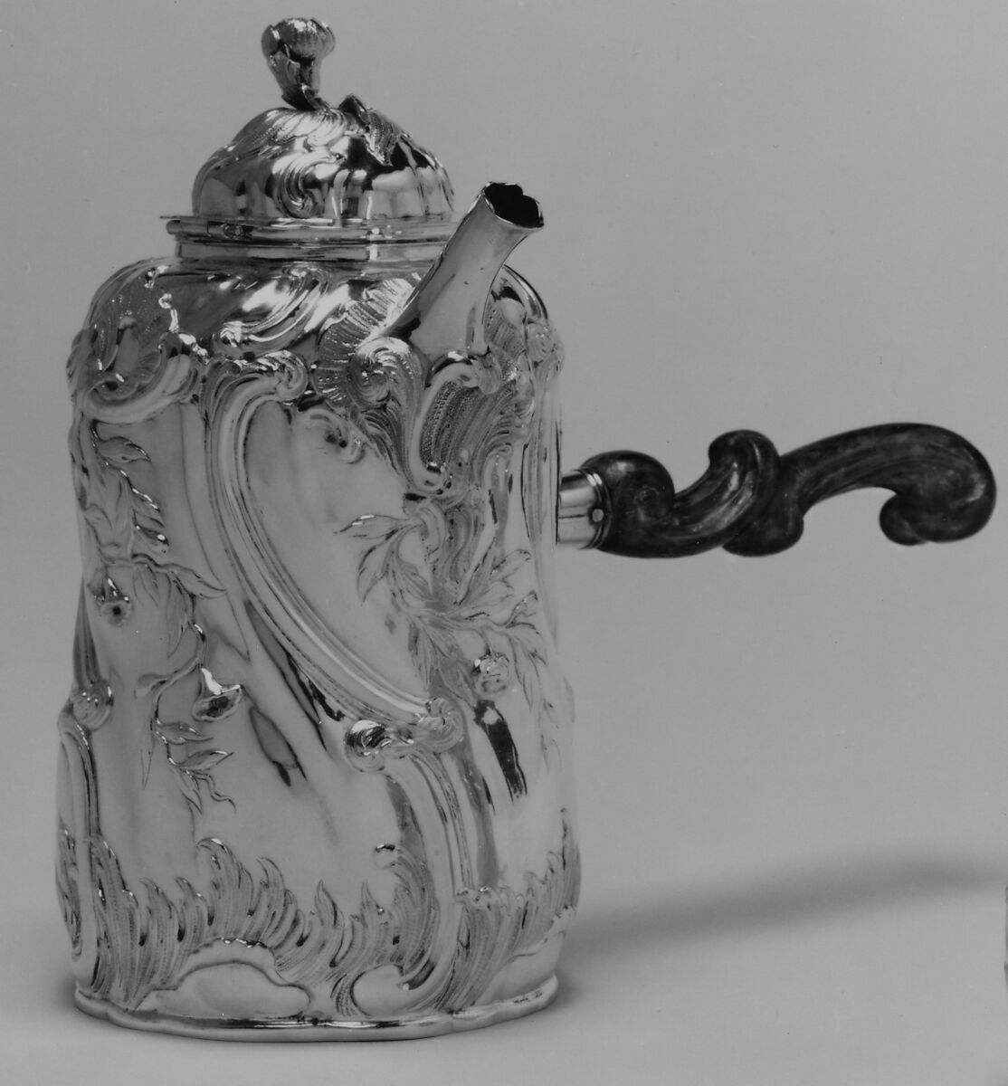 Coffeepot, Ernst Gottlob Borns (ca. 1730–1782), Silver, beechwood, German, Bautzen (Saxony) 