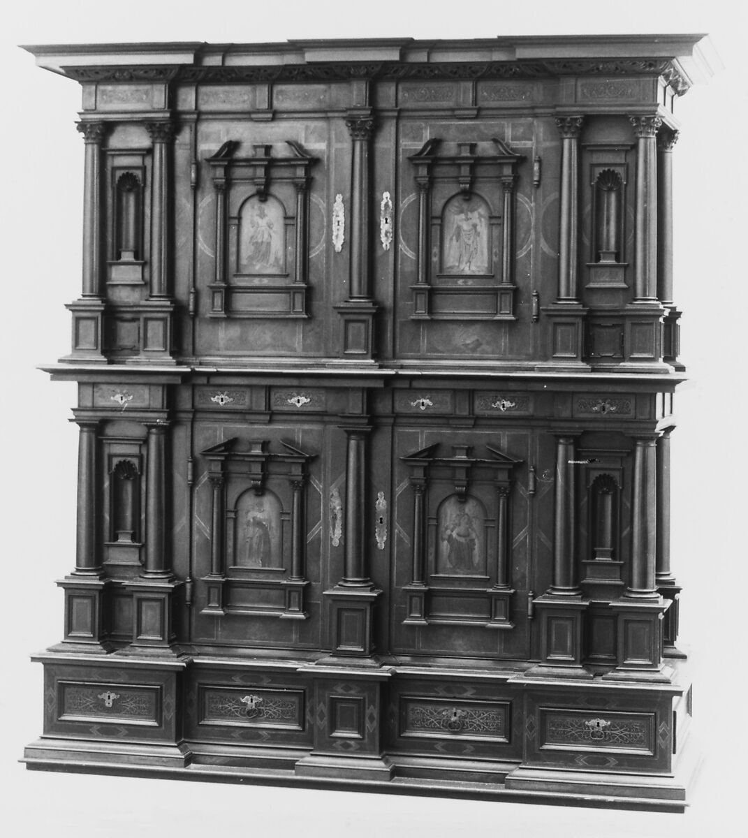 Cabinet, Walnut on pine carcass, German, Augsburg 