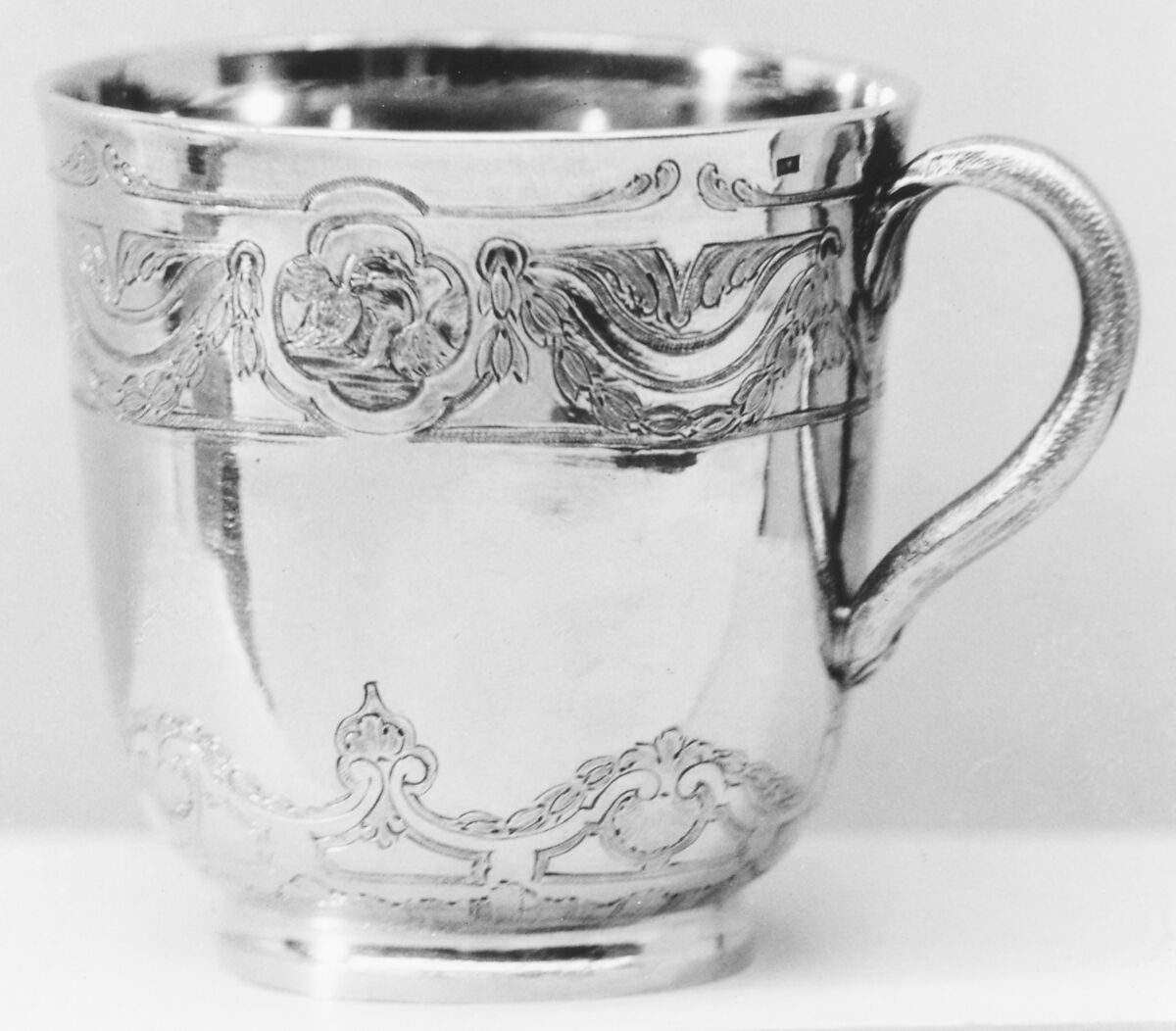 Cup (Gobelet à pied), Jacques-Pierre Marteau (apprenticed 1740, master 1757, died 1779), Silver gilt, French, Paris 