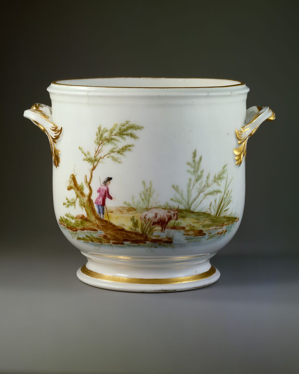 Wine cooler (seau à demi-bouteille) (one of a pair), Vincennes Manufactory (French, ca. 1740–1756), Soft-paste porcelain, French, Vincennes 