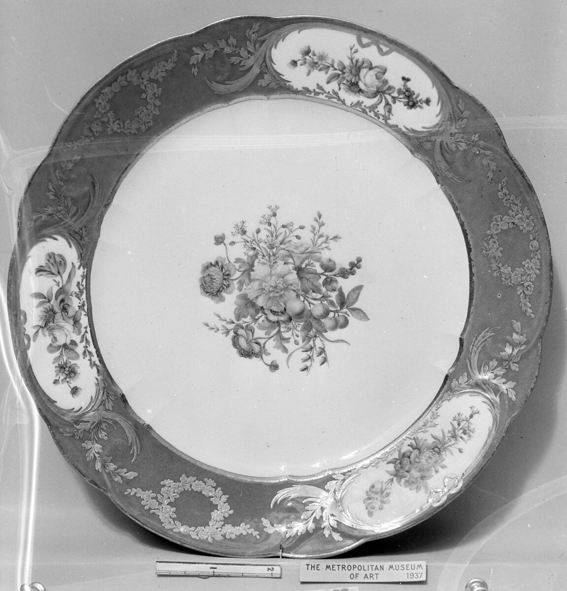 Plate (part of a service), Sèvres Manufactory (French, 1740–present), Soft-paste porcelain, French, Sèvres 