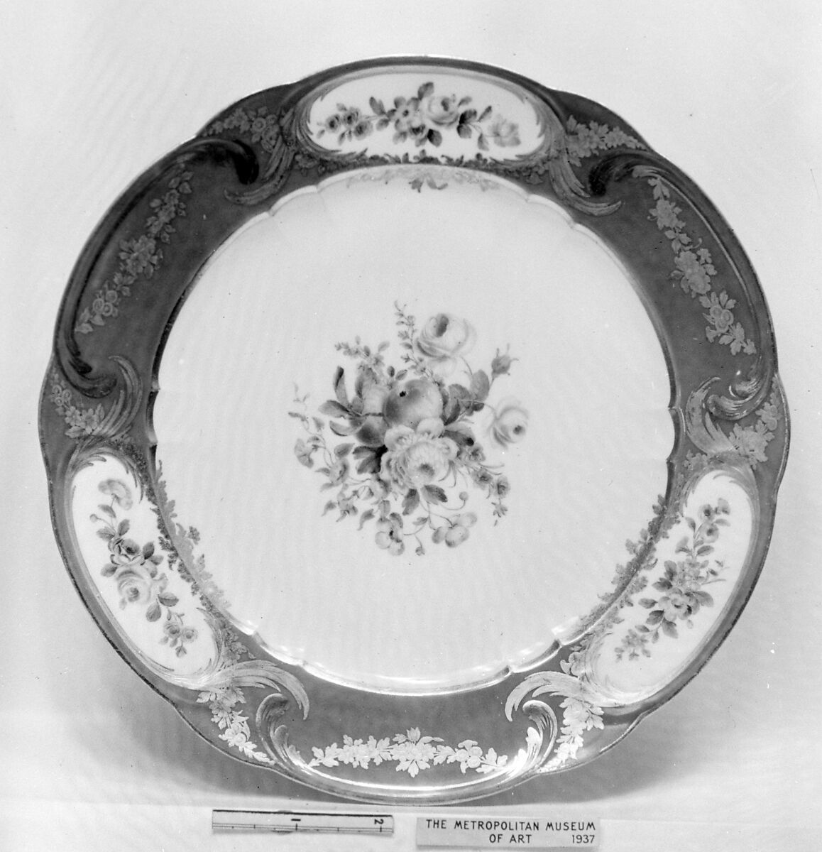 Plate (part of a service), Sèvres Manufactory (French, 1740–present), Hard-paste porcelain, French, Sèvres 