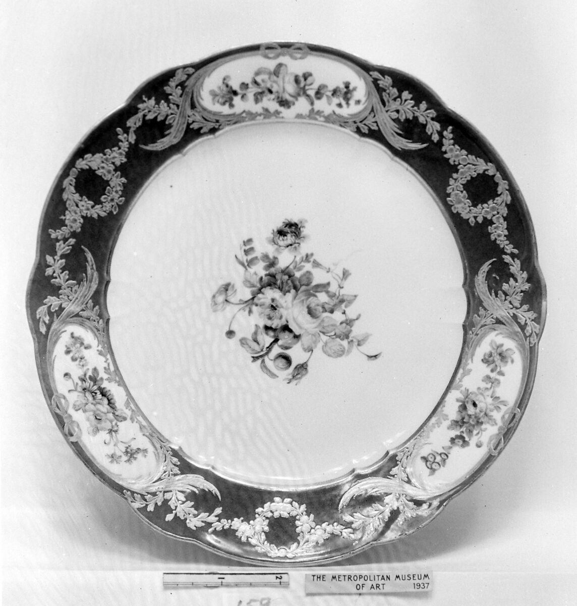 Plate (part of a service), Sèvres Manufactory (French, 1740–present), Soft-paste porcelain, French, Sèvres 