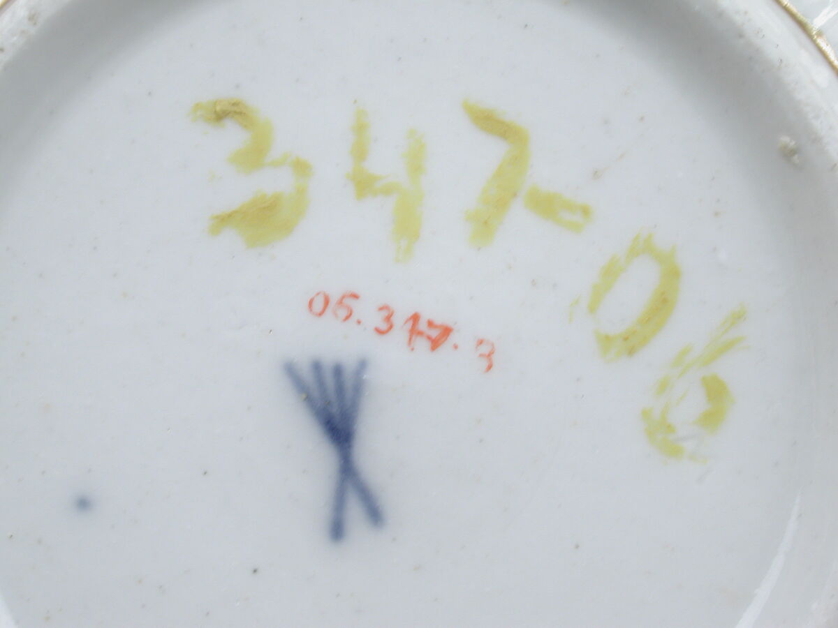 Saucer, Volkstedt Porcelain Manufactory (German, founded 1760), Hard-paste porcelain, German, Thuringia