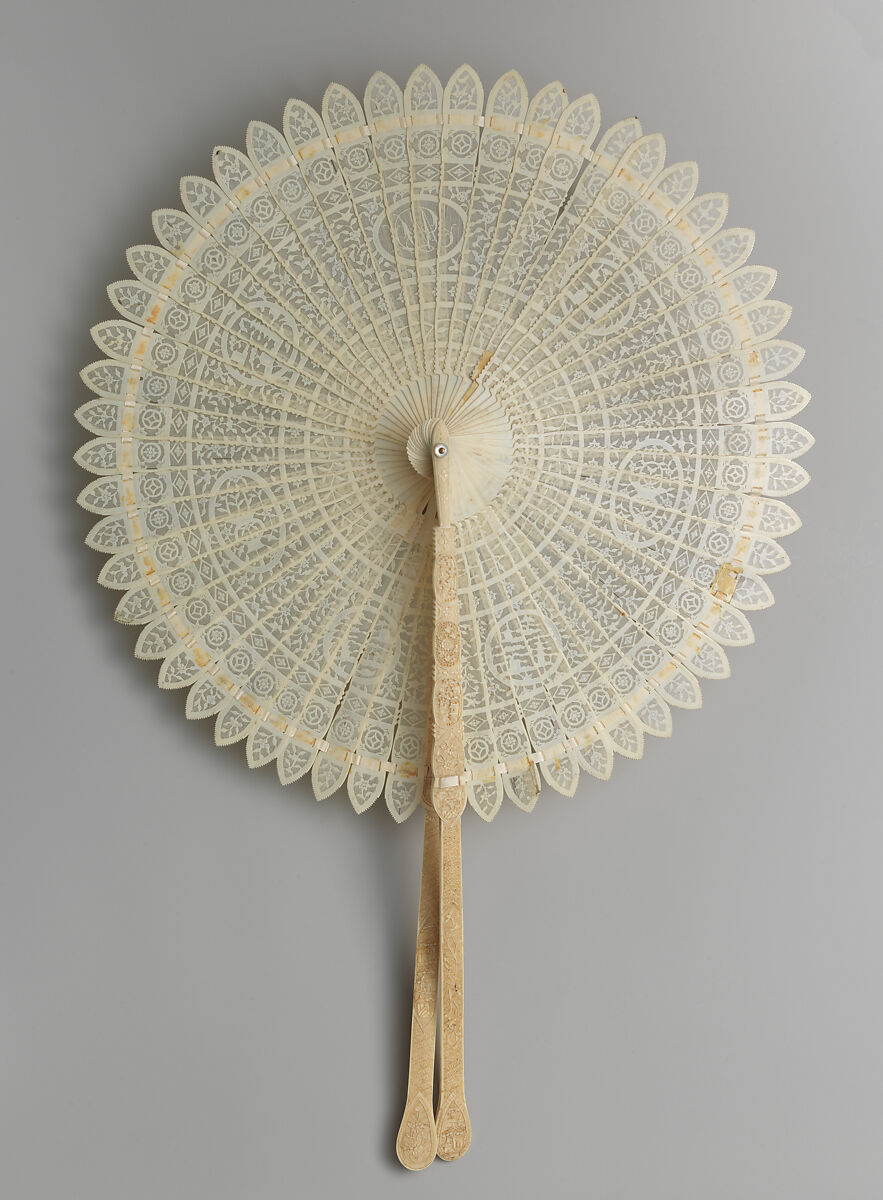 Brisé Cockade Fan, Ivory, Chinese, for the European Market