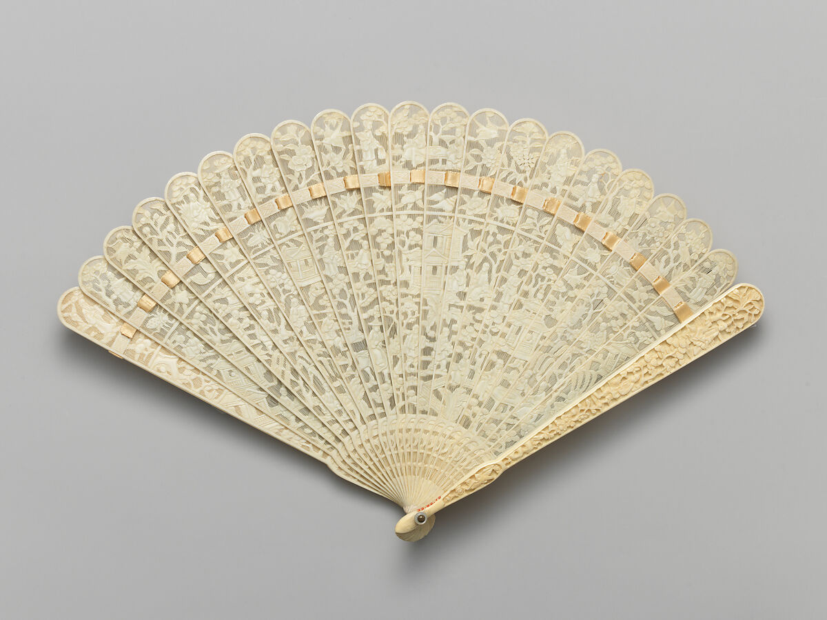 Brisé Fan, with Figures and Pavilions in a Landscape, Ivory, Chinese, for the European Market 