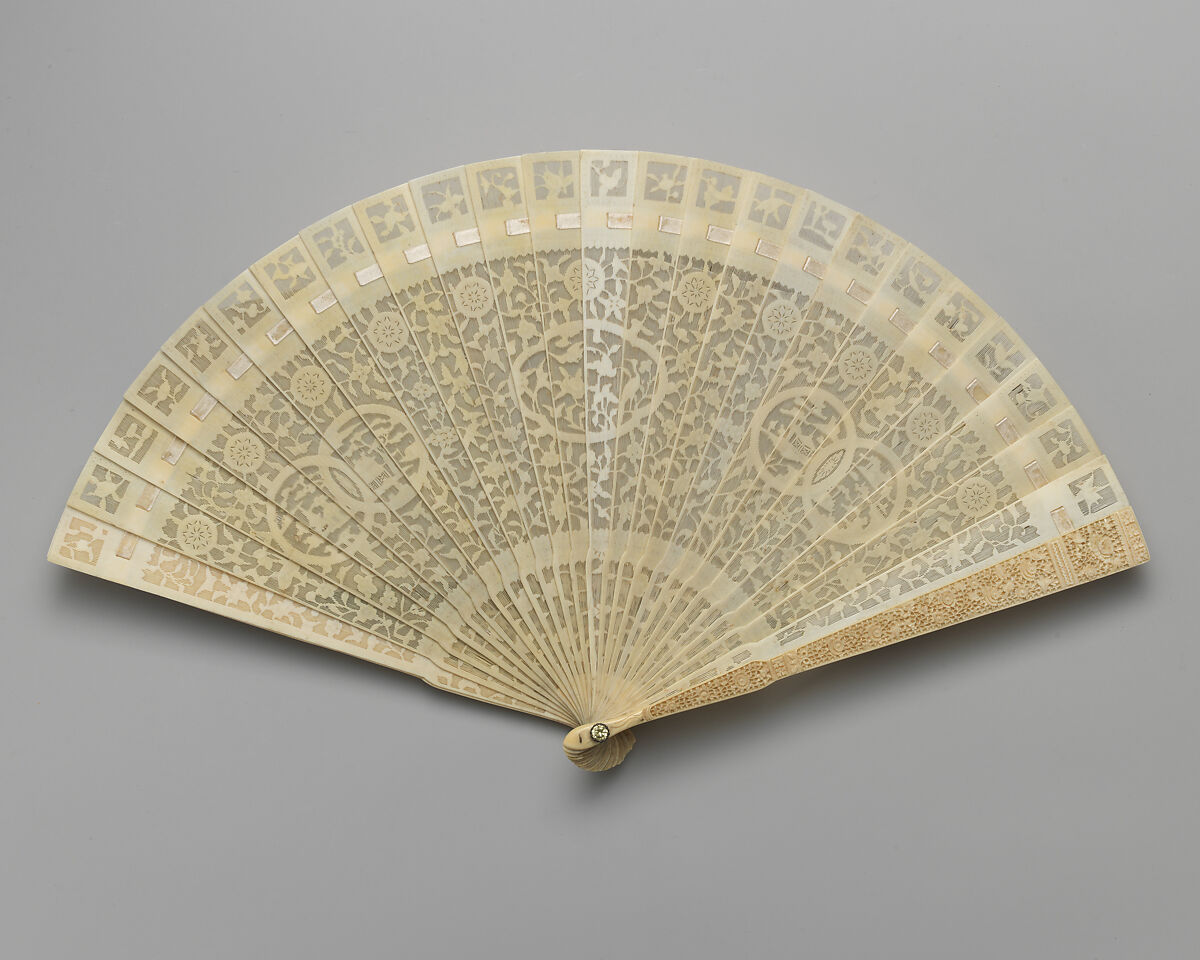 Brisé Fan, with Representations of Pavilions and Cranes, Surrounded by Flowers, Ivory, Chinese, for the European Market