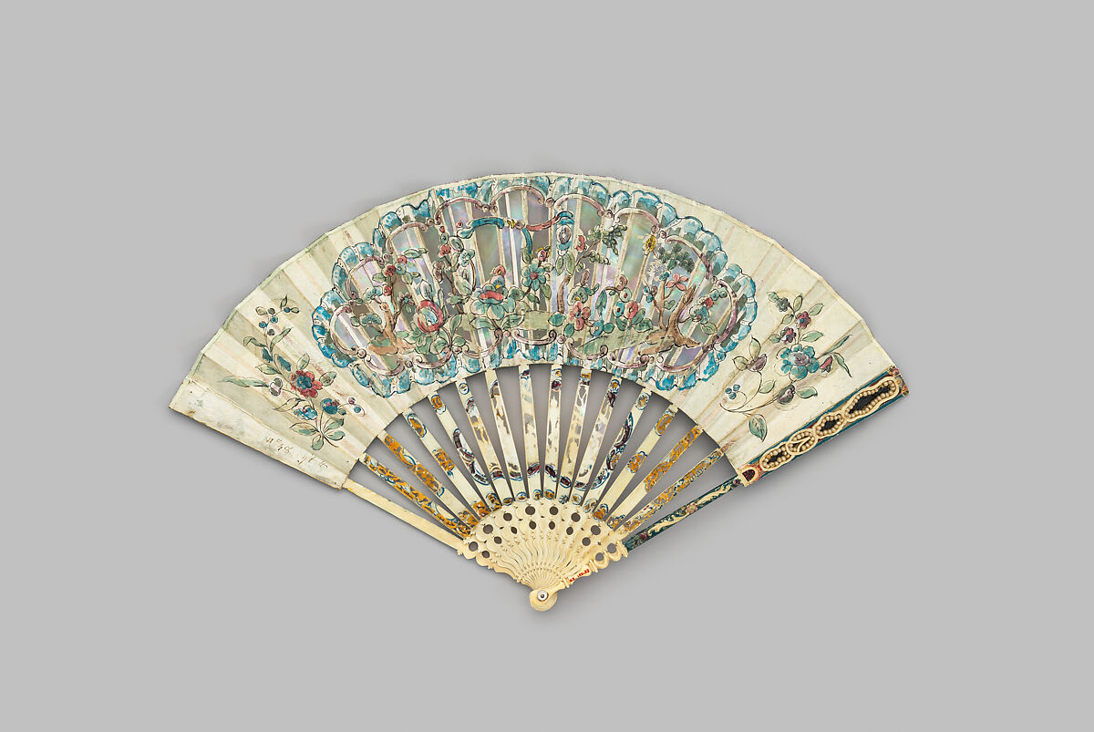 Fan, Paper, ivory, and mother-of-pearl, Dutch
