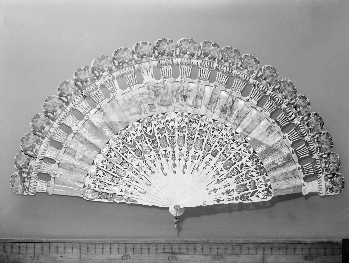 Fan, Paper, gilt, ivory, goache, French 