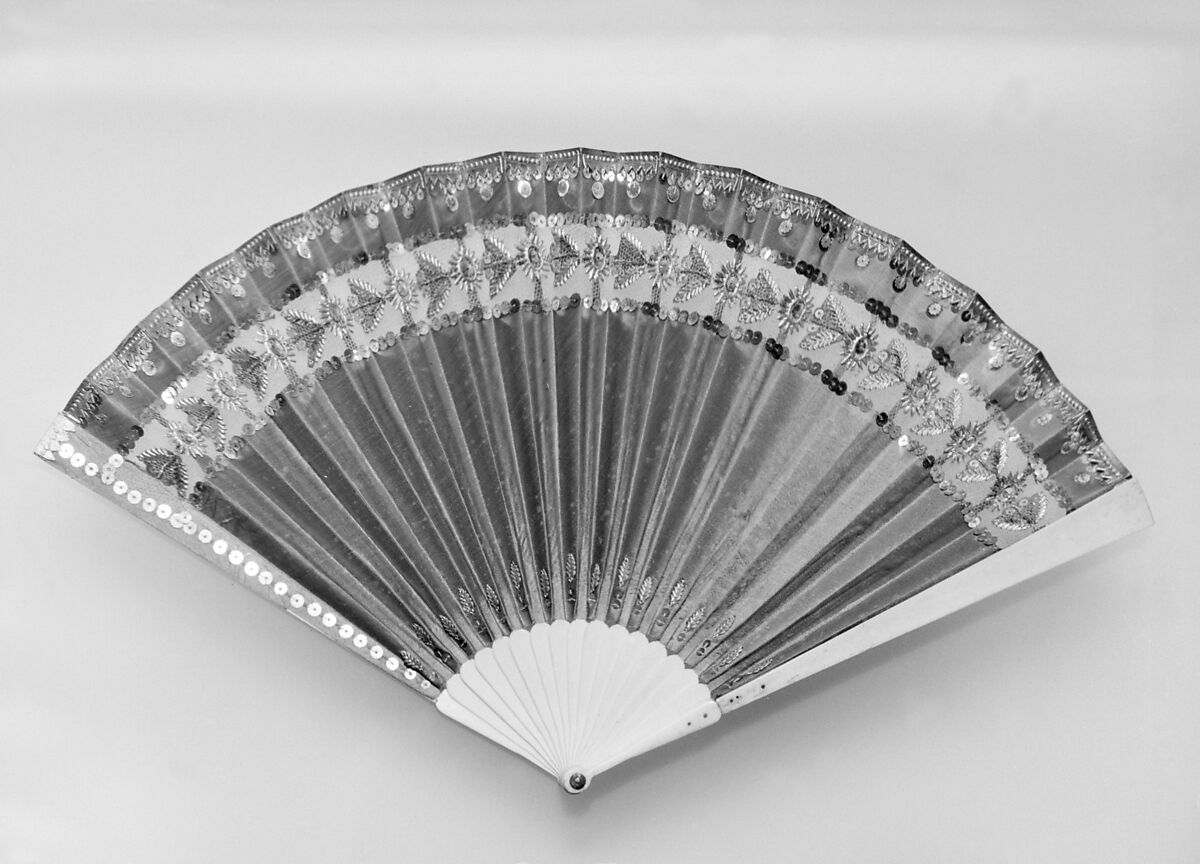 Fan, Silk, metal, paper, ivory, brass, French 