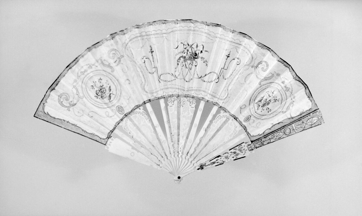 Fan, Silk, metal thread, ivory, glass, gold and silver foil, French