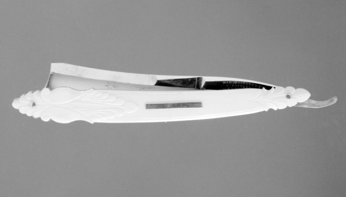 Four razors with ivory handles (part of a set), Blades made by Hawcroft &amp; Pearson, England, Steel, ivory, Russian