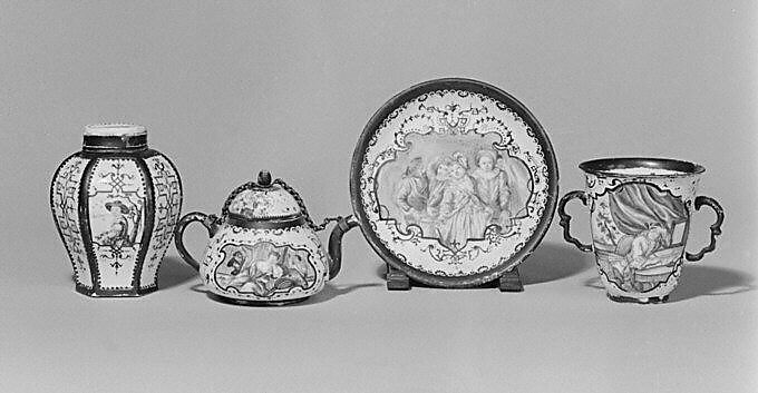 Saucer (part of a service), Meissen Manufactory (German, 1710–present), Hard-paste porcelain, German, Meissen with German, Augsburg decoration