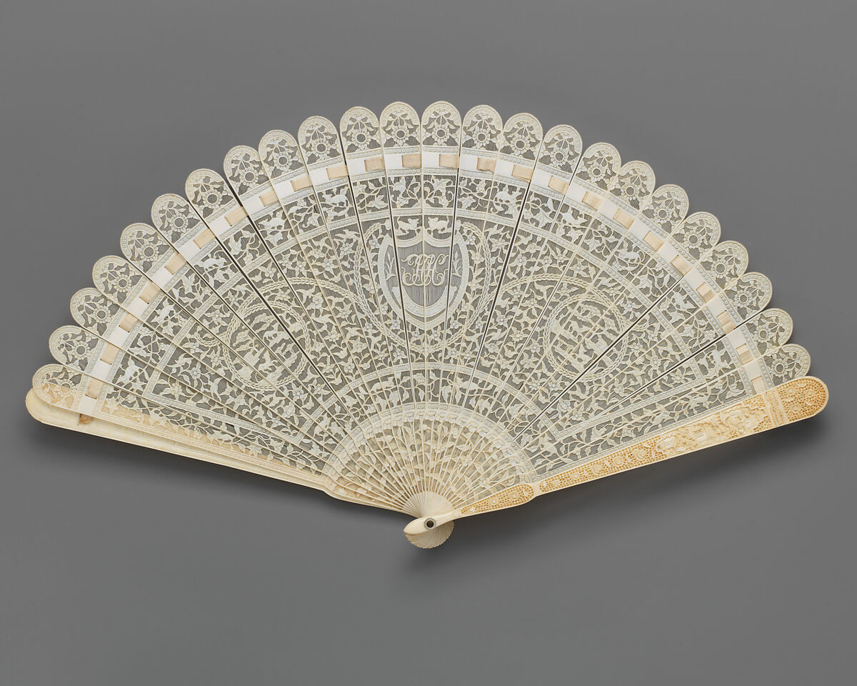 Brisé Fan, with representations of beasts in landscapes flanking HH monogram and the name "Henrietta", Ivory, Chinese, for the European Market 