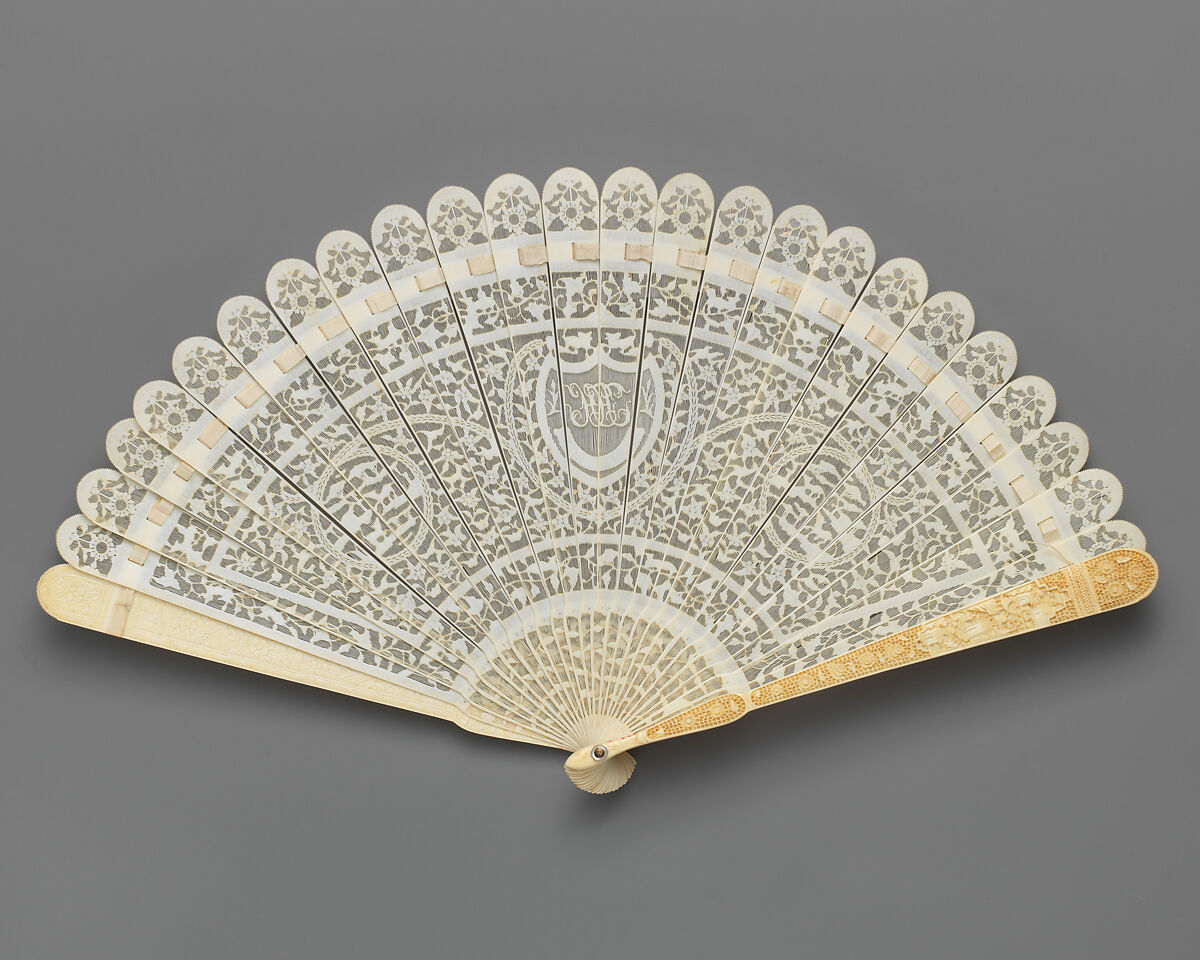 Brisé Fan, with representations of beasts in landscapes flanking HH monogram and the name "Henrietta", Ivory, Chinese, for the European Market