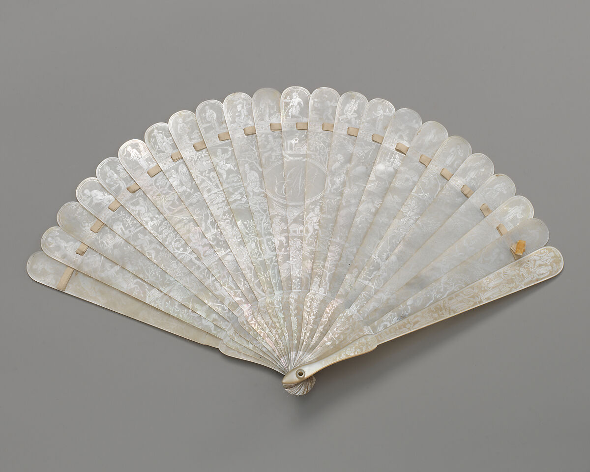 Brisé Fan, with representations of warriors in a Chinese landscape, and EN monogram, Mother-of-pearl, Chinese, for the European Market 