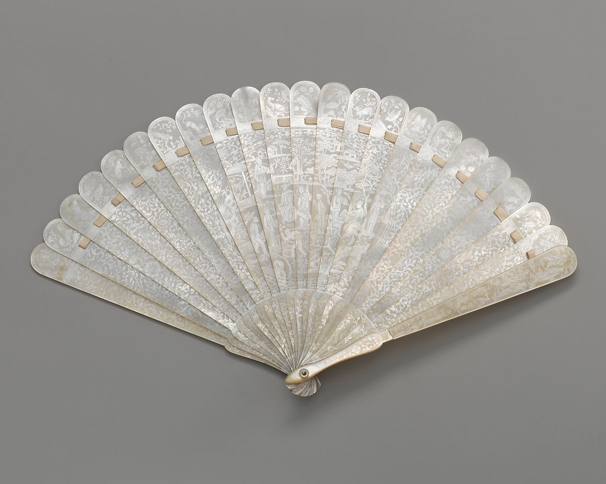 Brisé Fan, with representations of warriors in a Chinese landscape, and EN monogram, Mother-of-pearl, Chinese, for the European Market