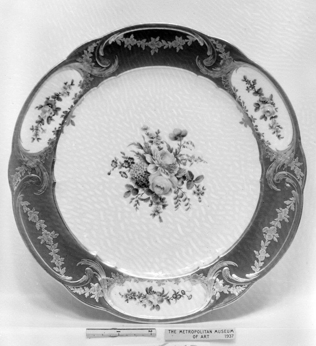 Plate (Assiette à palmes) (1 of 102) (part of a service), Sèvres Manufactory (French, 1740–present), Soft-paste porcelain, French, Sèvres 