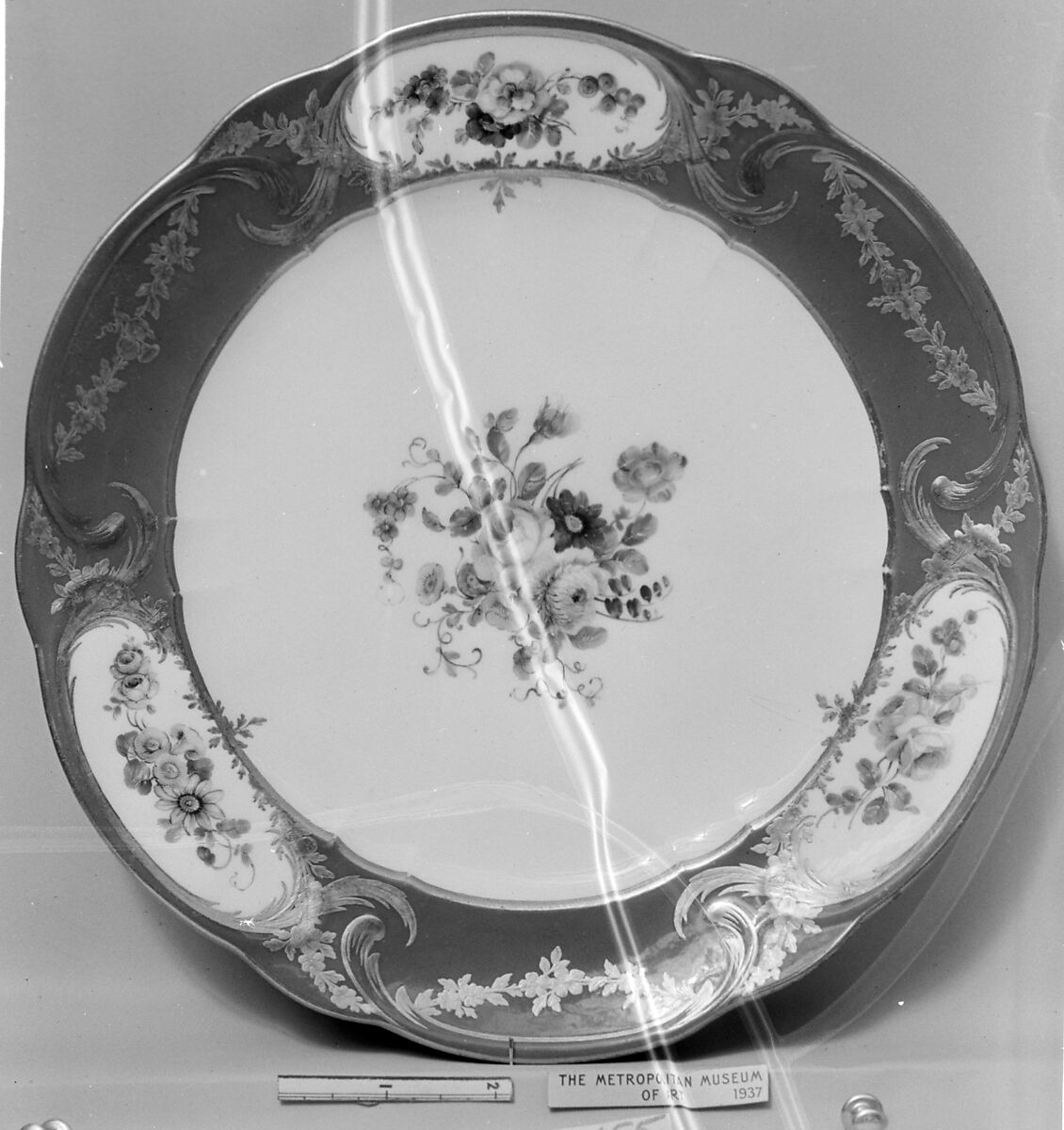 Plate (Assiette à palmes) (1 of 102) (part of a service), Sèvres Manufactory (French, 1740–present), Soft-paste porcelain, French, Sèvres 