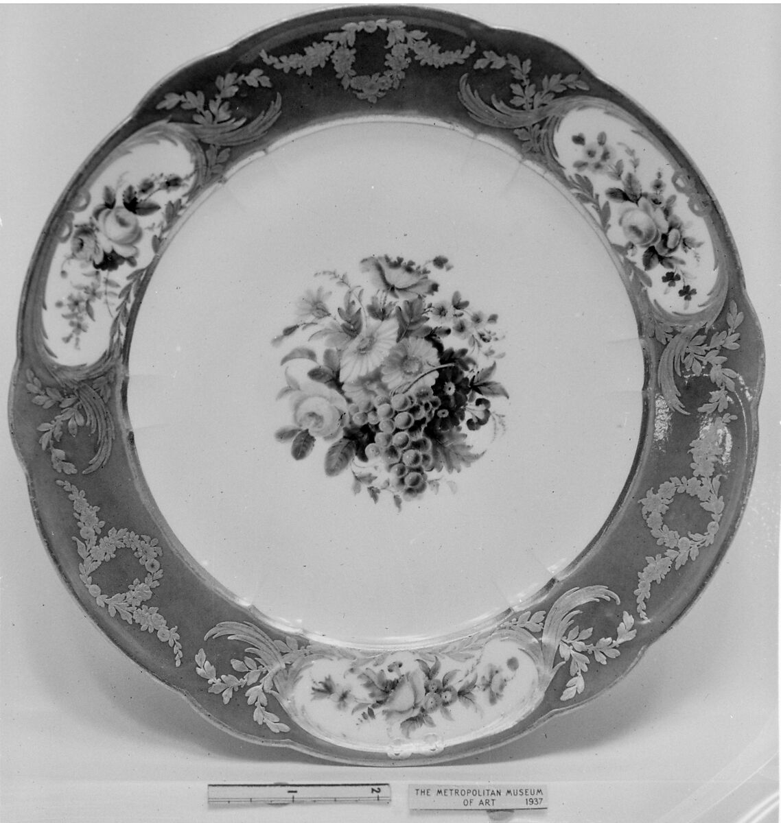 Plate (part of a service), Sèvres Manufactory (French, 1740–present), Soft-paste porcelain, French, Sèvres 