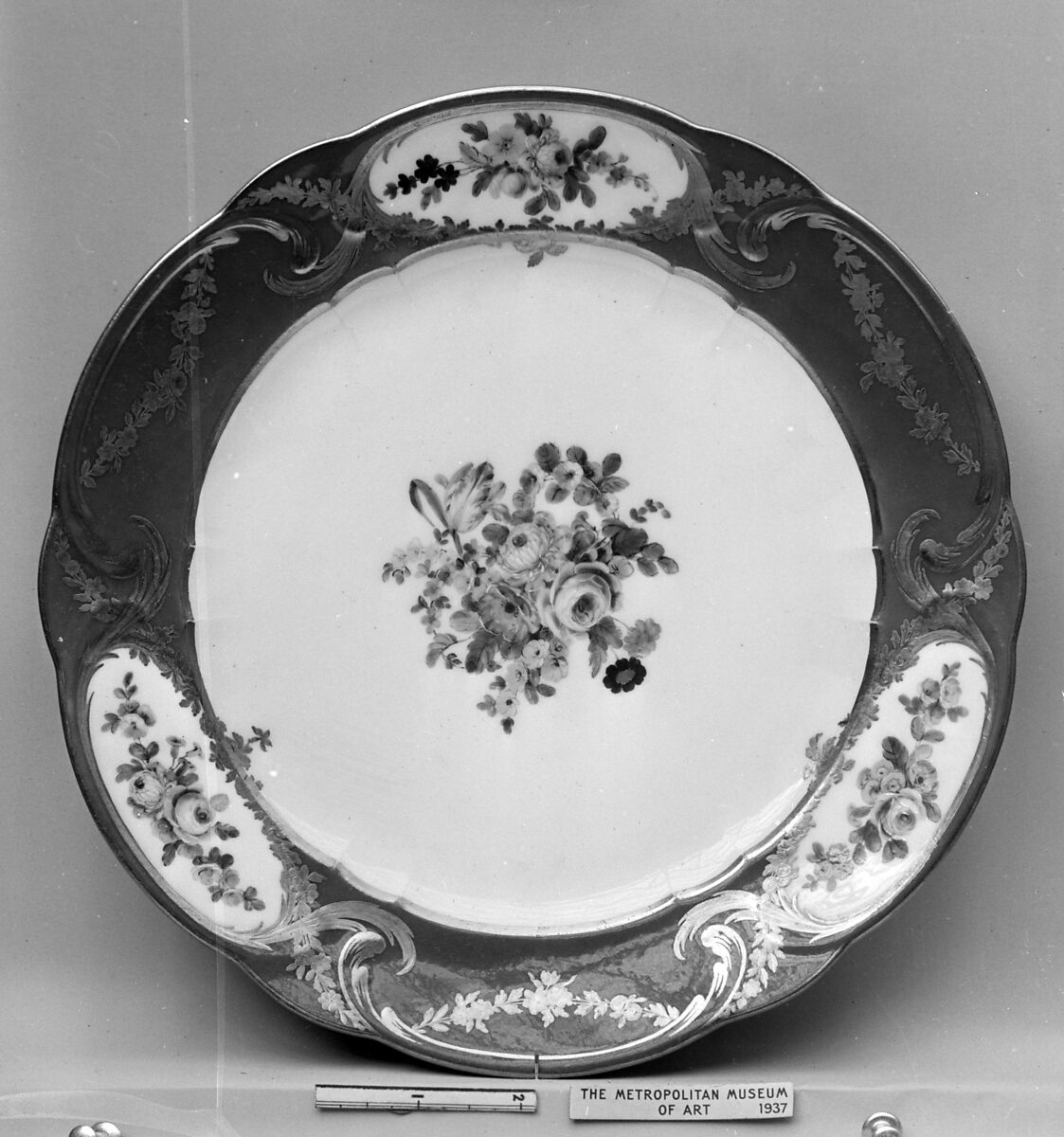 Plate (part of a service), Sèvres Manufactory (French, 1740–present), Soft-paste porcelain, French, Sèvres 