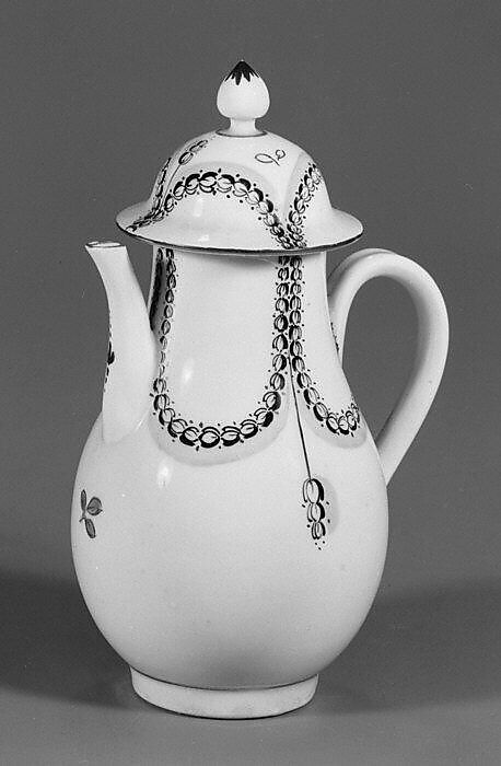 Coffeepot (part of a service), Caughley Factory (British, ca. 1772–1799), Soft-paste porcelain with enamel decoration and gilding, British, Caughley