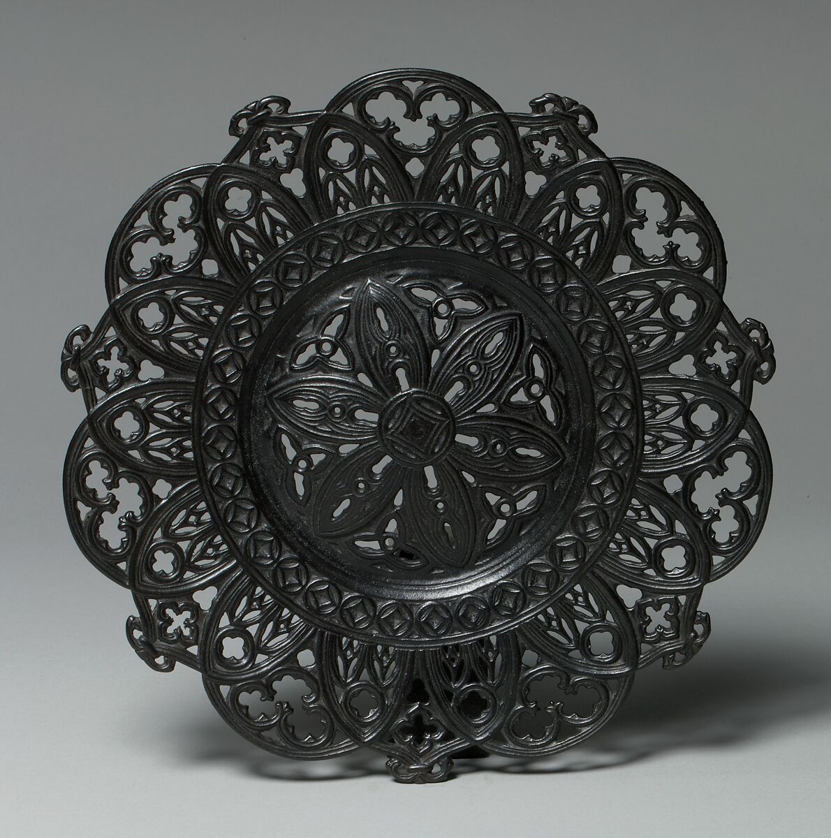 Plate, Kaslinski Ironworks, Iron, cast and patinated, Russian, Kyschtymsk (Kyshtym) 