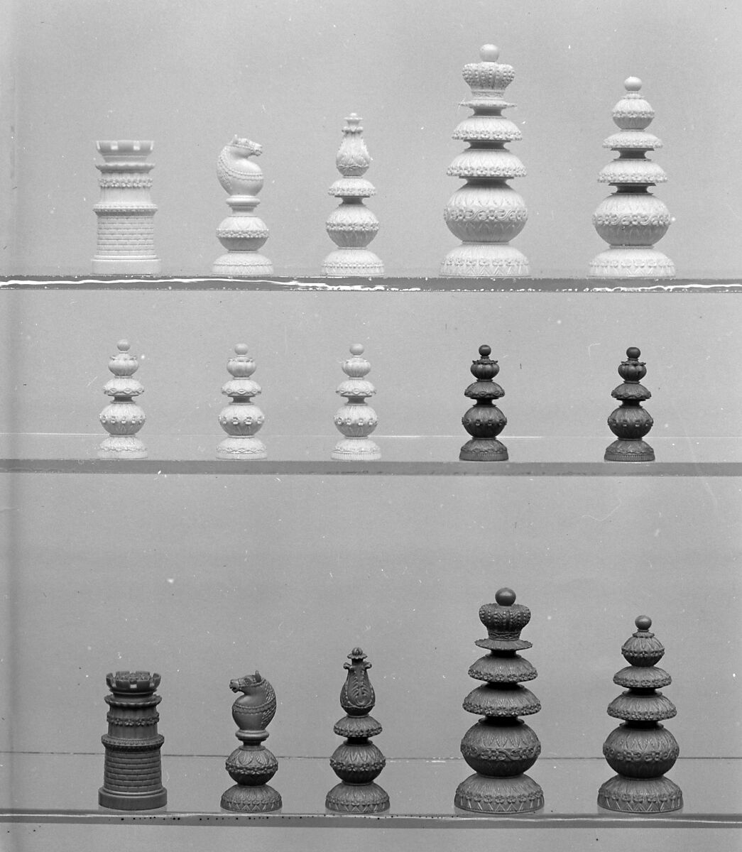 Chessmen (32), Ivory, Indian 