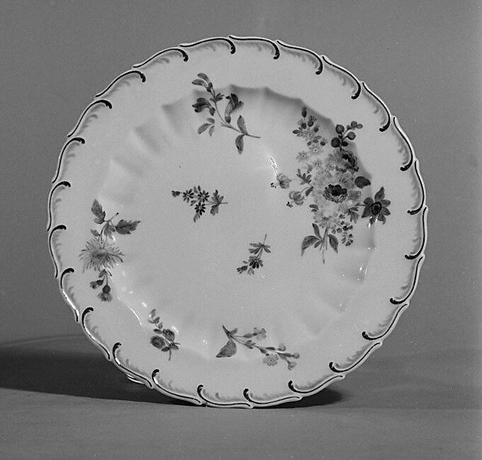 Plate, Probably by Edmé Samson (French, 1810–1891), Soft-paste porcelain, French, Paris 