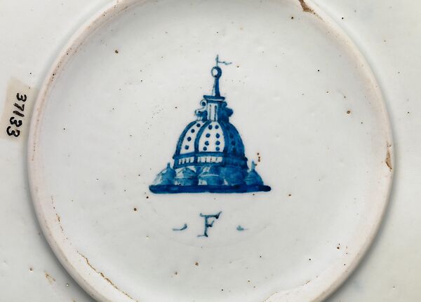 Dish, Medici Porcelain Manufactory (Italian, Florence, ca. 1575–ca. 1587), Soft-paste porcelain, Italian, Florence