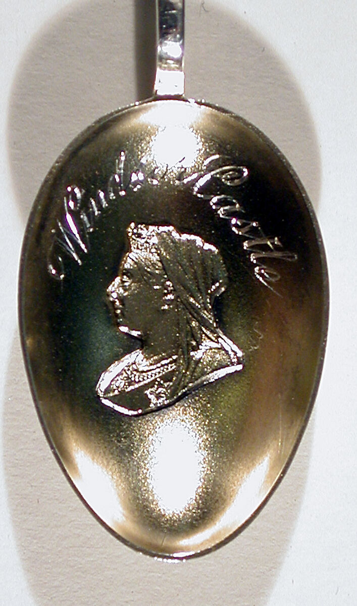 Souvenir spoon with portrait of Queen Victoria and finial in form of Windsor Castle, Saunders &amp; Shepherd (British, 1869–present), Silver, parcel-gilt, British, London