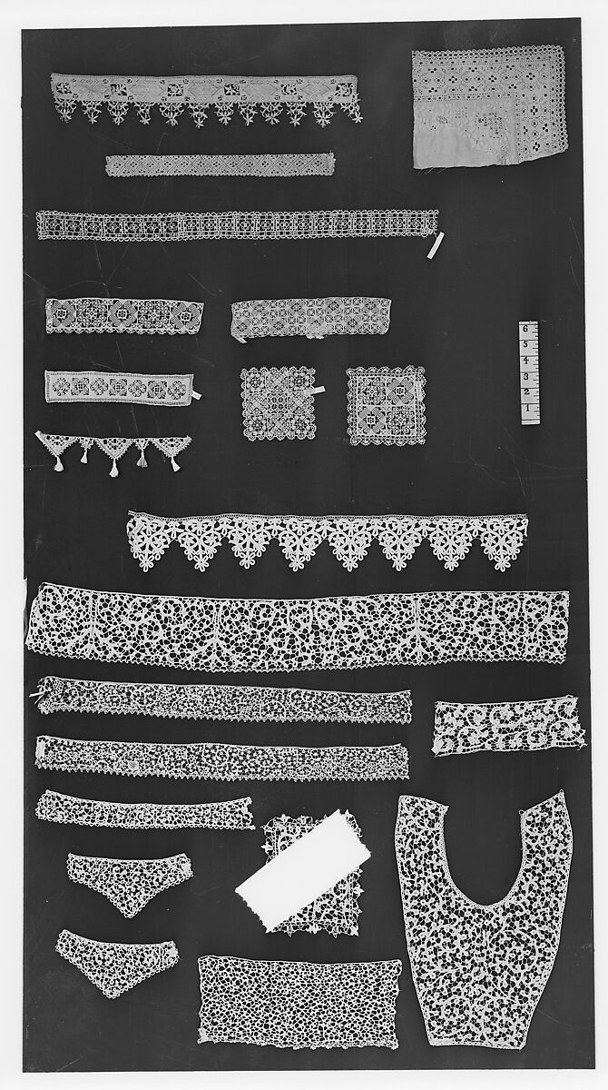 Strip, Bobbin lace, Italian
