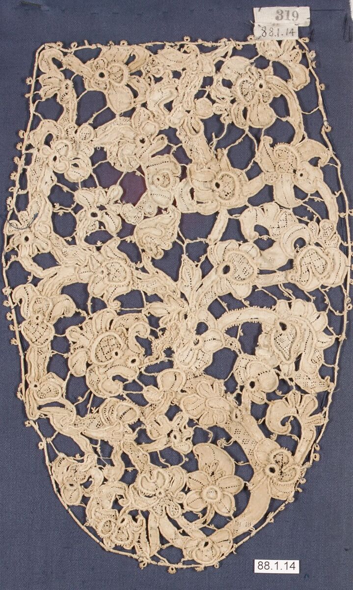Medallion, Needle lace, gros point lace, Italian