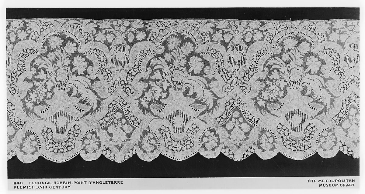 Flounce, Bobbin lace, point d'Angleterre, Flemish, Brussels